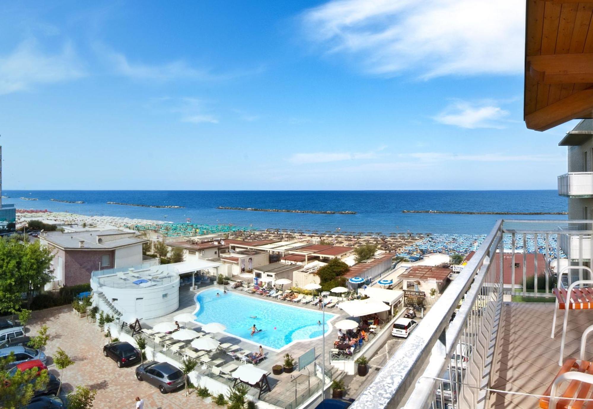 Hotel Saint Tropez Spa & Restaurant Lido Di Savio Exteriör bild